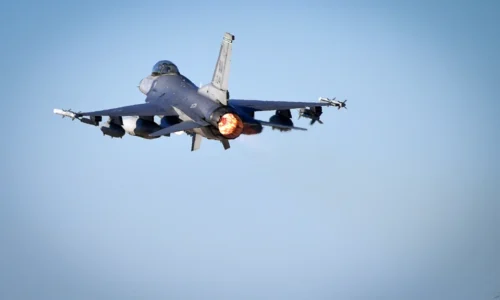15 miliónov za zostrelený F-16 je veľa?