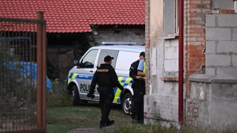 Detaily vraždy v Hodoníně: Potyčka v rodině skončila ubodáním ženy, útok odnesl i další hoch Detaily vraždy v Hodoníně: Potyčka v rodině skončila ubodáním ženy, útok odnesl i další hoch