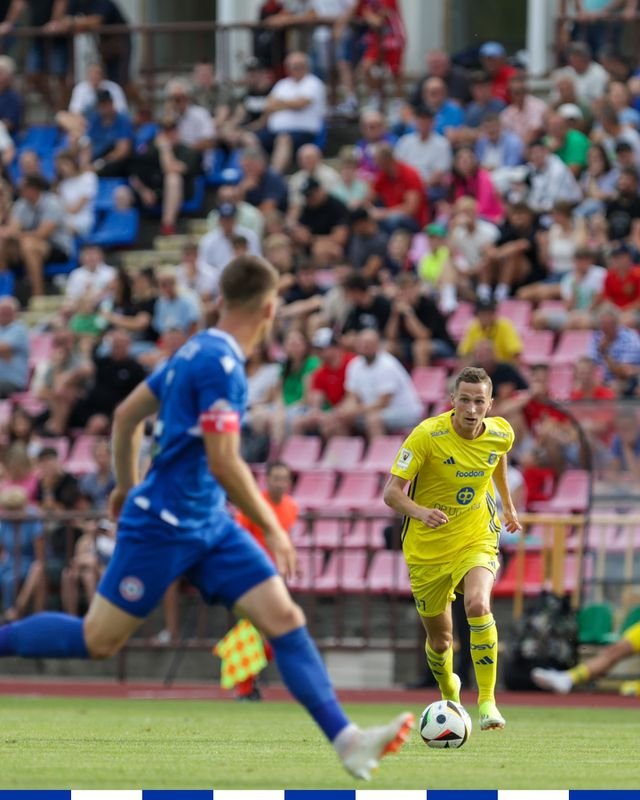 Šokujúci výsledok v Lige majstrov režíroval slovenský futbalista dvomi asistenciami Šokujúci výsledok v Lige majstrov režíroval slovenský futbalista dvomi asistenciami