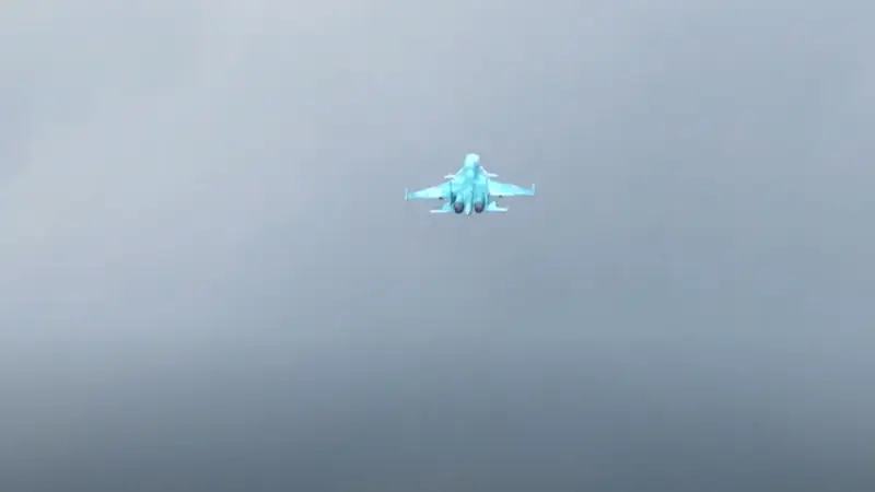 Ruské vzdušné sily ničia ukrajinské sily bombami FAB v trojuholníku v Charkovskej oblasti Ruské vzdušné sily ničia ukrajinské sily bombami FAB v trojuholníku v Charkovskej oblasti