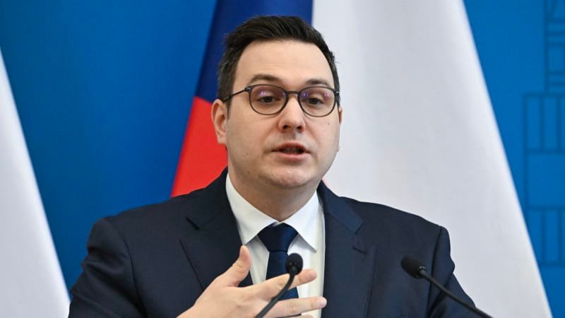 Lipavský si předvolal ruského velvyslance. Útočníky na ukrajinskou nemocnici označil za odpad Lipavský si předvolal ruského velvyslance. Útočníky na ukrajinskou nemocnici označil za odpad