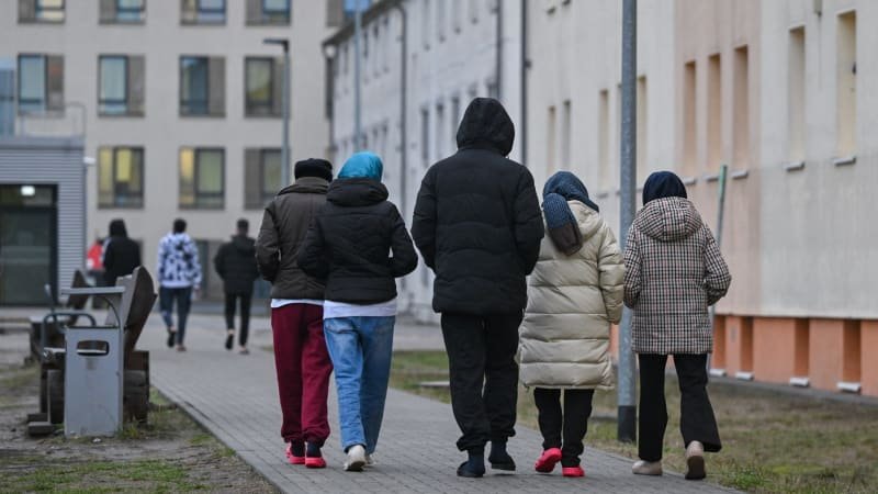 Němcům dochází trpělivost s nepracujícími migranty. Některé úřady jim podstatně snížily dávky Němcům dochází trpělivost s nepracujícími migranty. Některé úřady jim podstatně snížily dávky