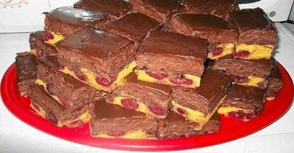 Fajnový ČOKO- ČEREŠŇOVO-PUDINGOVÝ koláčik od mojej šikovnej tety z Moravy