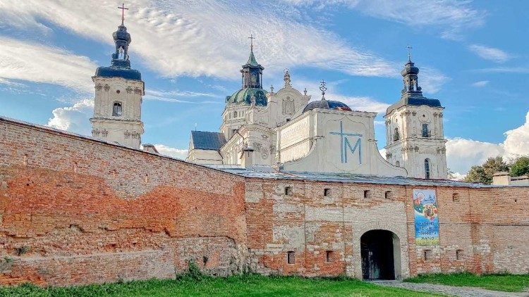 Kard. Parolin pôjde do Ukrajiny: Cesta pokoja „v smutnom čase vojny“