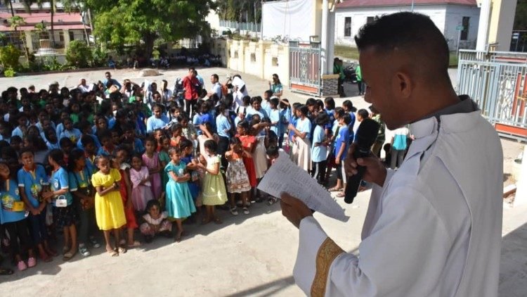 Východný Timor: Pápežova návšteva môže spečatiť cestu zmierenia Východný Timor: Pápežova návšteva môže spečatiť cestu zmierenia