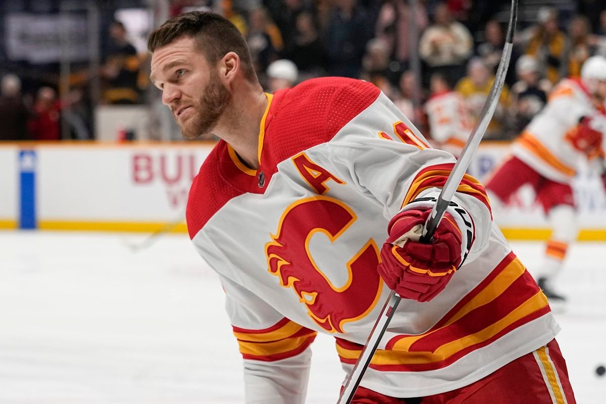 Bol hviezdou v nesprávnom čase na nesprávnom mieste: Je ťažké vidieť dvíhať ich Stanley Cup Bol hviezdou v nesprávnom čase na nesprávnom mieste: Je ťažké vidieť dvíhať ich Stanley Cup