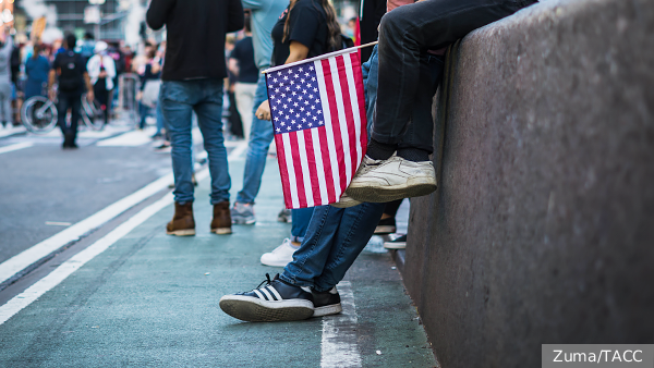 Manipulácia a individualizmus zmenili USA na nebezpečného asociála Manipulácia a individualizmus zmenili USA na nebezpečného asociála