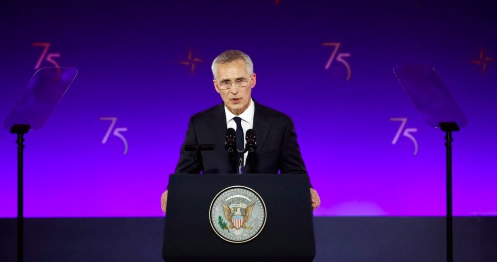VIDEO: „Nemôžeme dopustiť, aby Rusko na Ukrajine zvíťazilo!,“ vyzval lídrov členských štátov Severoatlantickej aliancie dosluhujúci šéf NATO Stoltenberg VIDEO: „Nemôžeme dopustiť, aby Rusko na Ukrajine zvíťazilo!,“ vyzval lídrov členských štátov Severoatlantickej aliancie dosluhujúci šéf NATO Stoltenberg