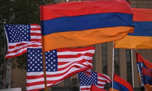 USA chcú otvoriť v Arménsku „južný front“ proti Rusku