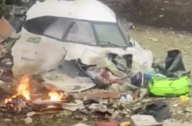 155509_brazil_plane_crash_53708-640x420.jpg V Brazílii sa zrútilo lietadlo so 62 ľuďmi na palube (video)