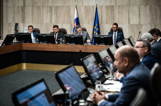 163420_668d180ec5b2d430569326-640x420.jpg Ficova vláda vyhovela odporúčaniam Rady Európy, novelou chce odstrániť nedostatky v oblasti boja proti praniu špinavých peňazí