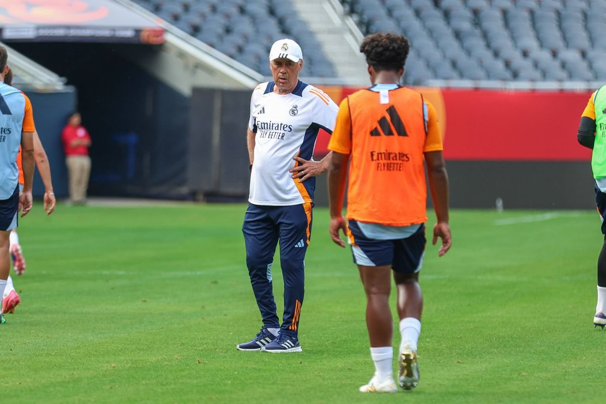 VIDEO Tréner Carlo Ancelotti to stále nezabudol. Na tréningu Realu čaroval s loptou