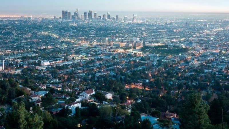 Los Angeles zasáhlo zemětřesení. Podle úřadů může jít o předzvěst silnějších otřesů Los Angeles zasáhlo zemětřesení. Podle úřadů může jít o předzvěst silnějších otřesů