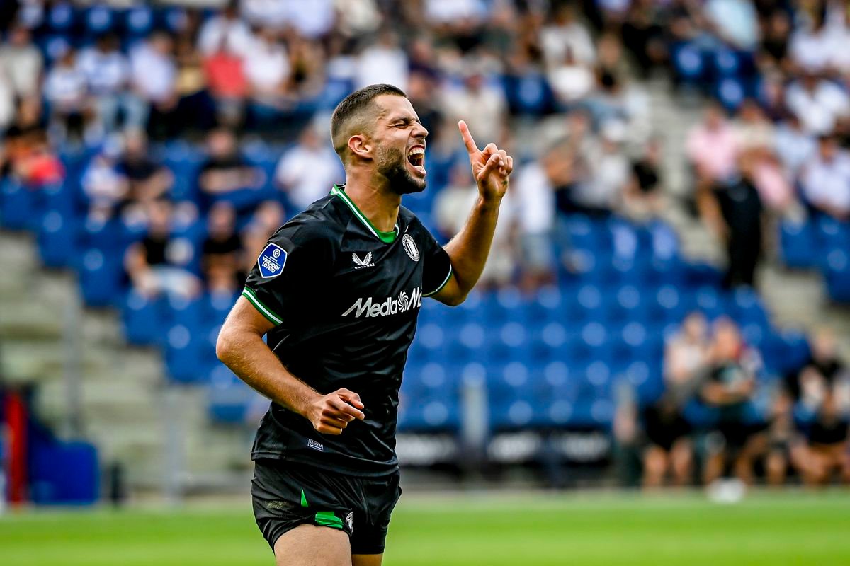 Hancko gólom prispel k demolácii súpera, Feyenoord napravil zaváhanie Hancko gólom prispel k demolácii súpera, Feyenoord napravil zaváhanie