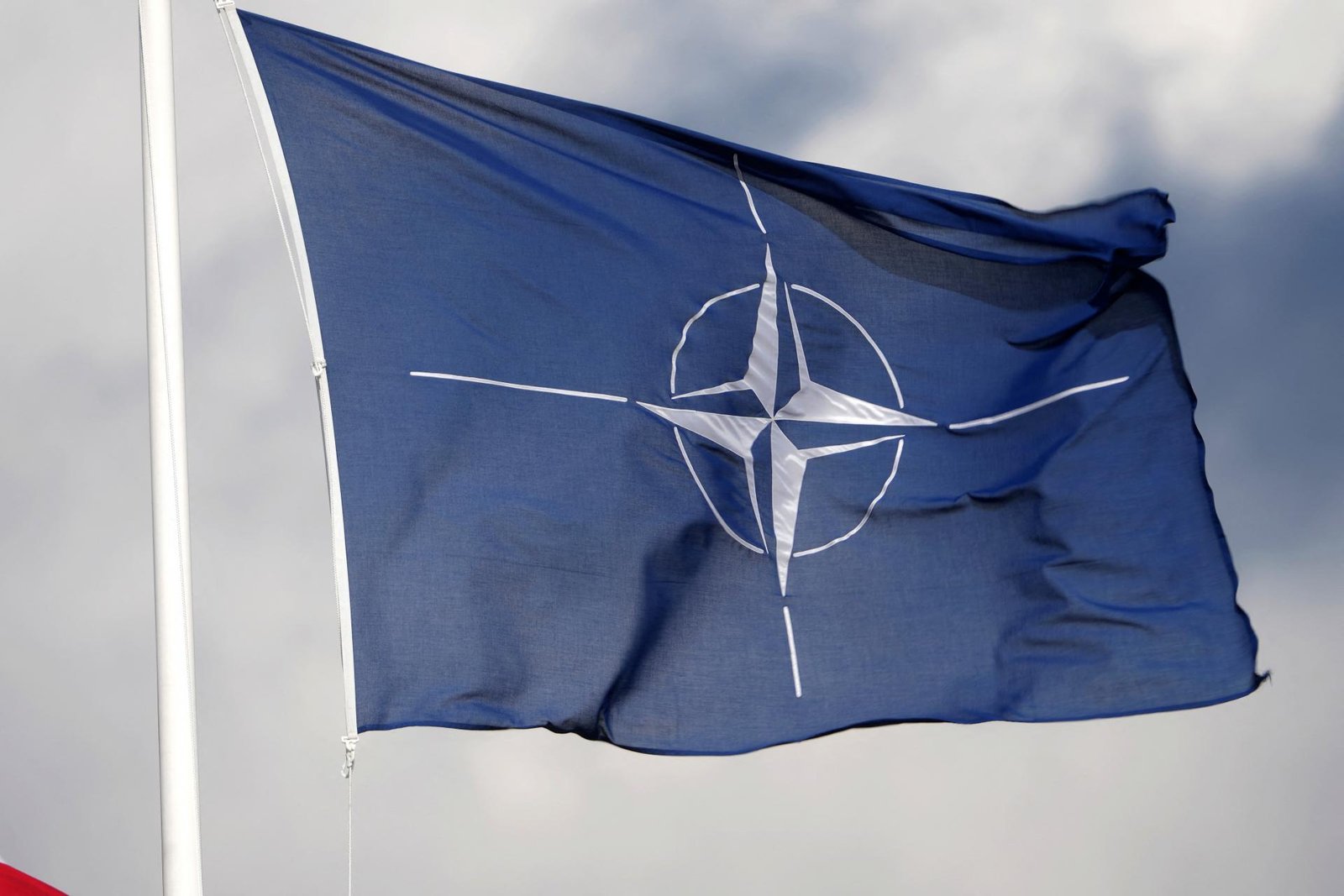 NATO chce odolnejší internet. Po napadnutí morských káblov pôjdu dáta do vesmíru NATO chce odolnejší internet. Po napadnutí morských káblov pôjdu dáta do vesmíru