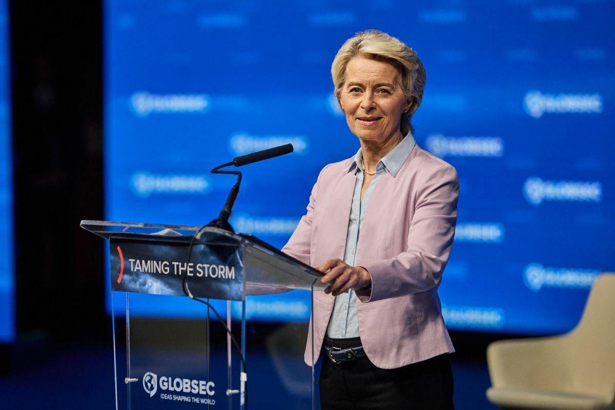 Von der Leyenová si na Pražskom hrade prevzala Českú a slovenskú transatlantickú cenu Von der Leyenová si na Pražskom hrade prevzala Českú a slovenskú transatlantickú cenu