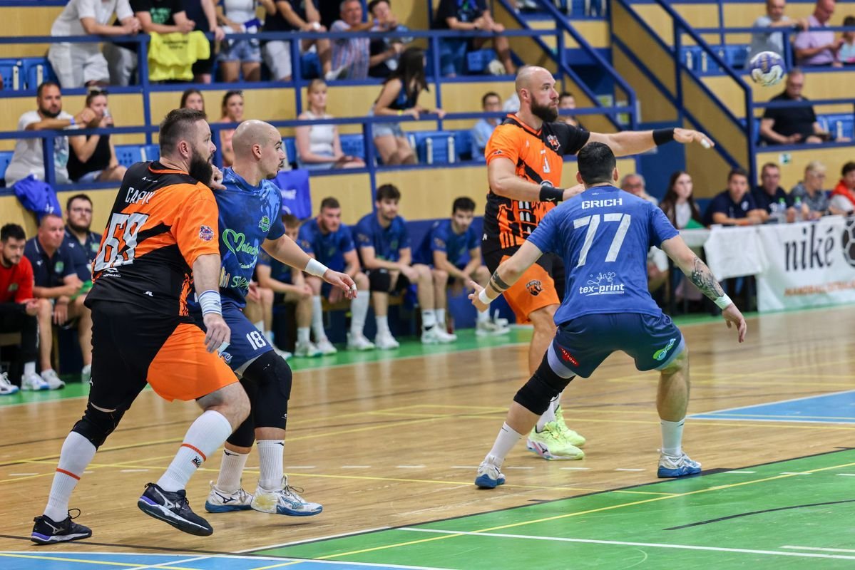 Niké Handball Extraliga: Úspešný vstup do sezóny zaknihovali vicemajster aj Košice