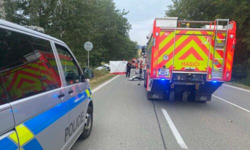 Vážná nehoda dvou vozů na Blanensku. Jeden člověk zemřel, další tři jsou zraněni