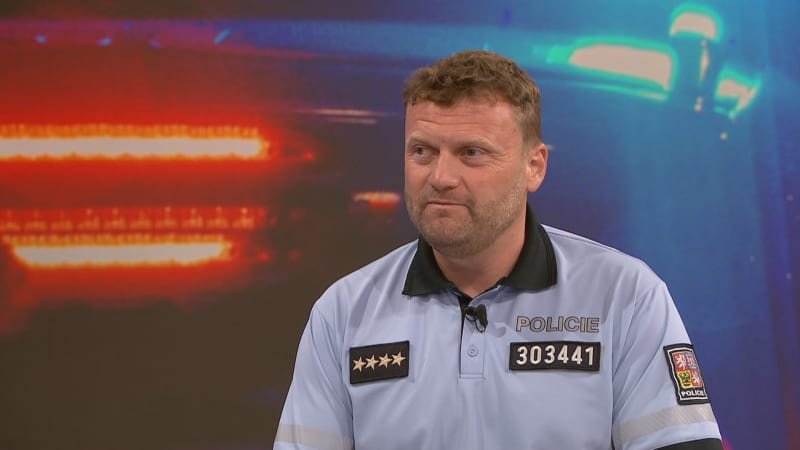 Pod vlivem nejčastěji bourají čerství řidiči. Odvoz od rodičů není ostuda, říká preventista Pod vlivem nejčastěji bourají čerství řidiči. Odvoz od rodičů není ostuda, říká preventista