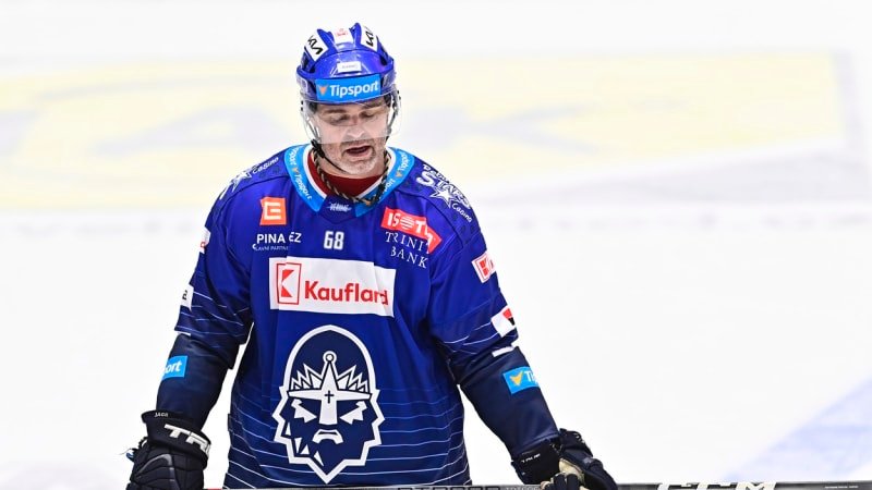 Strach o Jaromíra Jágra: Na tréninku Kladna se nepříjemně zranil, přijde o zahájení sezony Strach o Jaromíra Jágra: Na tréninku Kladna se nepříjemně zranil, přijde o zahájení sezony