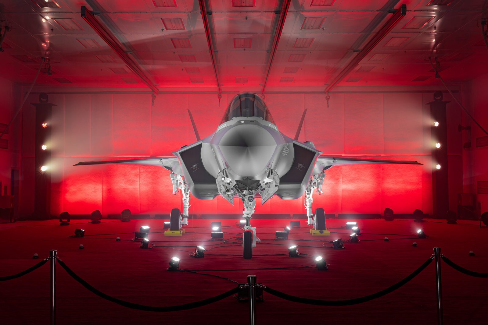 Poľsko dostalo svoje prvé viacúčelové lietadlo F-35A Lightning II Poľsko dostalo svoje prvé viacúčelové lietadlo F-35A Lightning II
