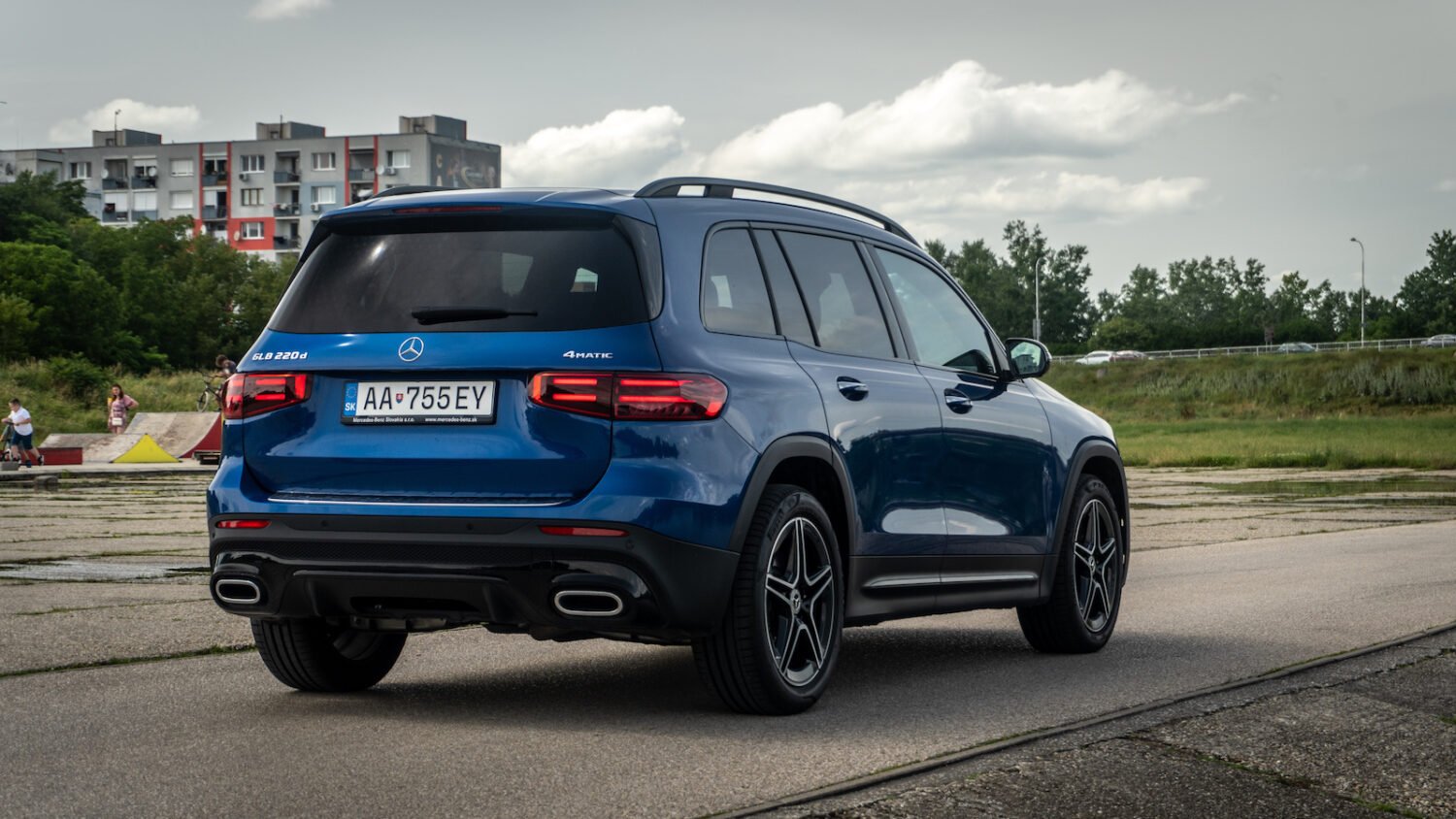 TEST Mercedes-Benz GLB 220d 4MATIC: Parťák do každej situácie TEST Mercedes-Benz GLB 220d 4MATIC: Parťák do každej situácie