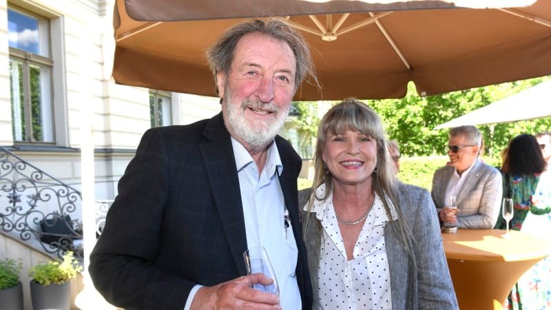 Chantal Poullain o napjaté situaci ve Francii: Volila jsem Macrona, Le Penová mě děsí Chantal Poullain o napjaté situaci ve Francii: Volila jsem Macrona, Le Penová mě děsí