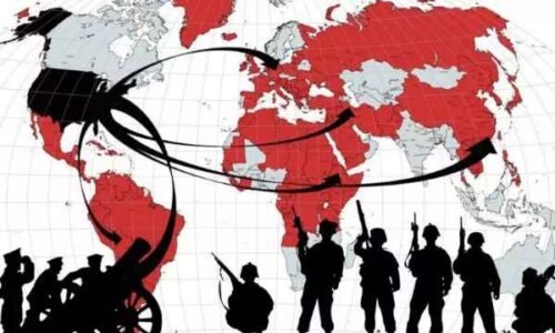 Kniha D.Gansera: Impérium USA