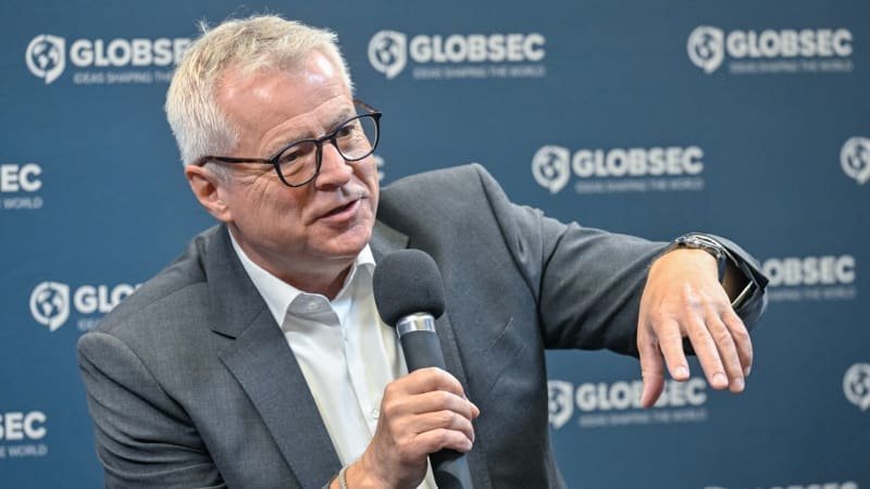 Autoritářům roste apetit, varoval Kolář. Do Prahy míří politická a bezpečnostní smetánka Autoritářům roste apetit, varoval Kolář. Do Prahy míří politická a bezpečnostní smetánka