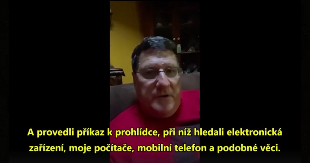 Bývalý zbrojný inšpektor OSN Scott Ritter opísal, ako mu FBI vtrhla do domu pod zámienkou, že porušuje americký zákon FARA, ako aj z podozrenia, že je úkolovaný a financovaný ruskými spravodajskými médiami RT a Sputnik Bývalý zbrojný inšpektor OSN Scott Ritter opísal, ako mu FBI vtrhla do domu pod zámienkou, že porušuje americký zákon FARA, ako aj z podozrenia, že je úkolovaný a financovaný ruskými spravodajskými médiami RT a Sputnik
