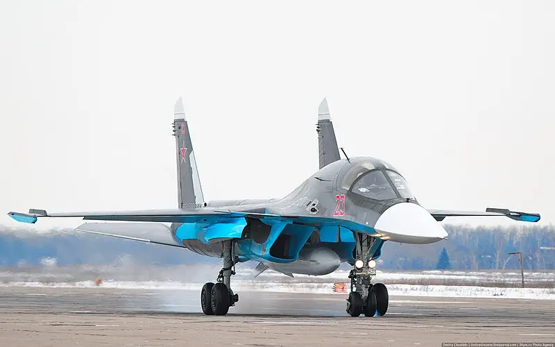 Ruský bombardér Su-34 zasiahol ukrajinské jednotky sústredené v pohraničnej oblasti Kurskej oblasti pomocou bomby ODAB-500 Ruský bombardér Su-34 zasiahol ukrajinské jednotky sústredené v pohraničnej oblasti Kurskej oblasti pomocou bomby ODAB-500