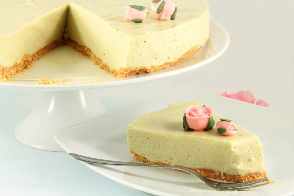 Jeden plech nestačí. Pridajte do zmesi lyžicu. Pistáciový cheesecake bude nadýchaný ako obláčik