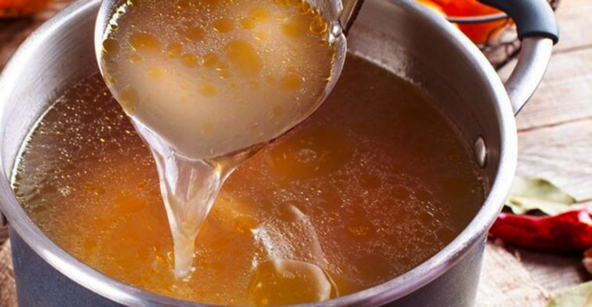 Varený 8 hodín funguje ako liek na všetko! Starší ľudia ešte poznajú silu tohto vývaru Varený 8 hodín funguje ako liek na všetko! Starší ľudia ešte poznajú silu tohto vývaru