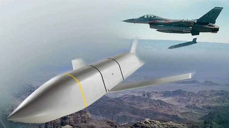 Nová dohoda medzi USA a Ukrajinou je na spadnutie. Rakety JASSM by mohli zasiahnuť ciele hlboko vo vnútrozemí Ruska