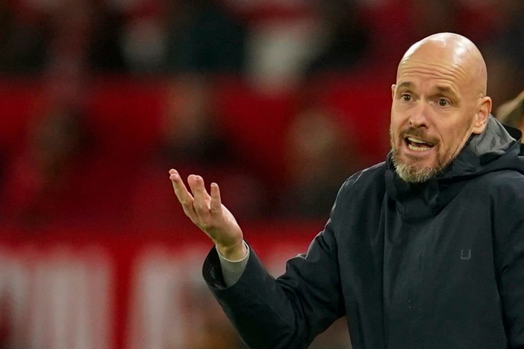 Ten Hag reaguje na Ronaldovu kritiku útokom: Je ďaleko od diania, v Saudskej Arábii. Verme procesu