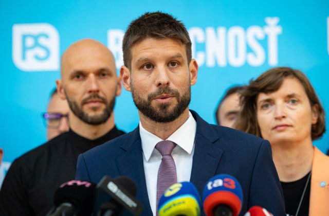 175194_64f2ff5a310e7281437195-640x420.jpg Šimečka vyzval šéfa SIS Gašpara na preukázanie, že nepripravil návrh na jeho odstúpenie. Inak musí byť okamžite odvolaný (video)