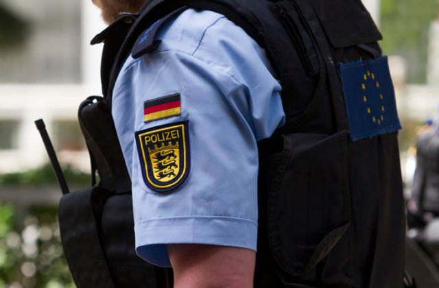 177008_nemecka-policia-640x420.jpg Nemecko v boji proti nelegálnej migrácii zavádza kontroly na všetkých pozemných hraniciach krajiny