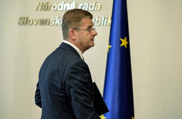 177197_6669850ad7f3d123799981-640x420.jpg Stíhanie Petra Žigu v kauze úplatku pre sudkyňu je zastavené, dôvodom je premlčanie