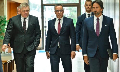 Fico nepredpokladá závažné zásahy do fungovania sociálneho systému, 13. dôchodok označil za nedotknuteľný