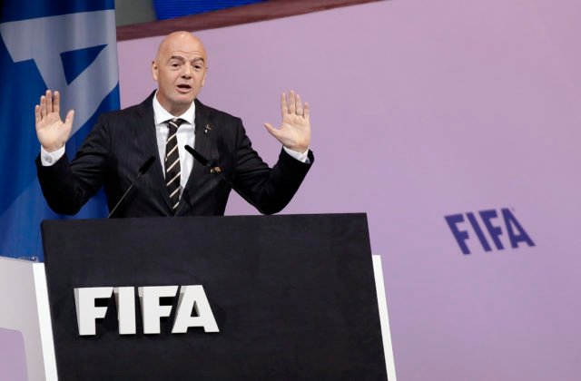 187456_france_soccer_fifa_meeting_14522-8dcdeaa997a040949a80a8bbfdea122a-640x420.jpg FIFA zverejnila dejiská budúcoročných MS klubov, začne sa nová éra klubového futbalu