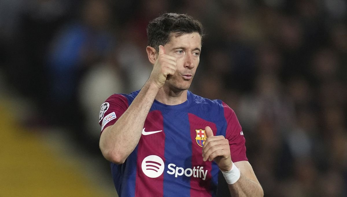 Najlepší krídelník na svete, chválil Robert Lewandowski Lamina Yamala. V jednej veci ho však varoval