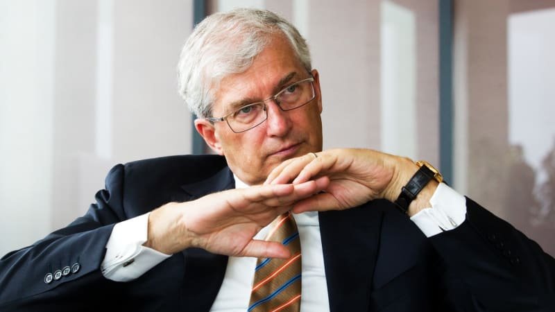 Zemřel doyen českého bankovnictví Jiří Kunert. Několik desetiletí stál v čele UniCredit Bank Zemřel doyen českého bankovnictví Jiří Kunert. Několik desetiletí stál v čele UniCredit Bank