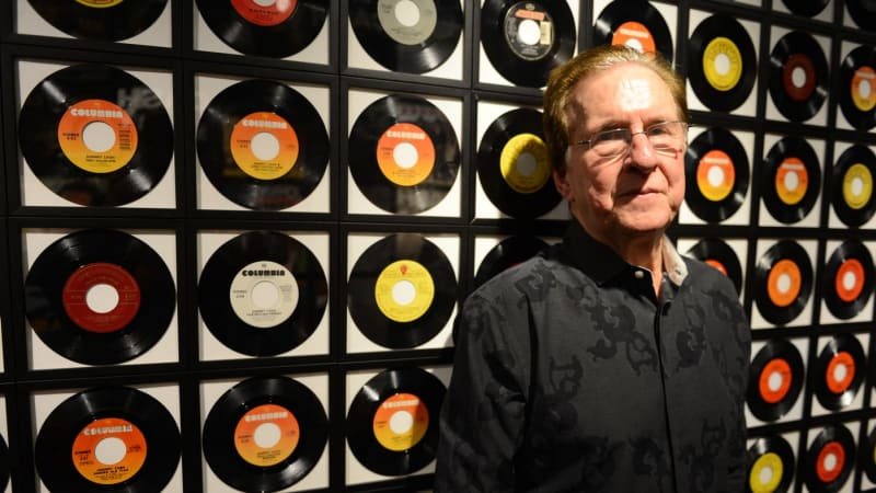 Hudební svět truchlí: Zemřel bratr legendárního Johnnyho Cashe. Sám nazpíval několik hitů Hudební svět truchlí: Zemřel bratr legendárního Johnnyho Cashe. Sám nazpíval několik hitů