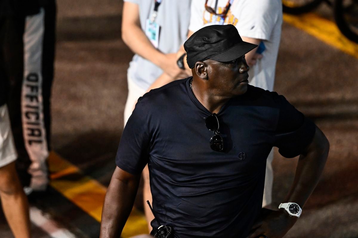 FOTO Nádhera na kolesách. Michael Jordan patrí k hŕstke ľudí, ktorí vlastnia exkluzívne Bugatti