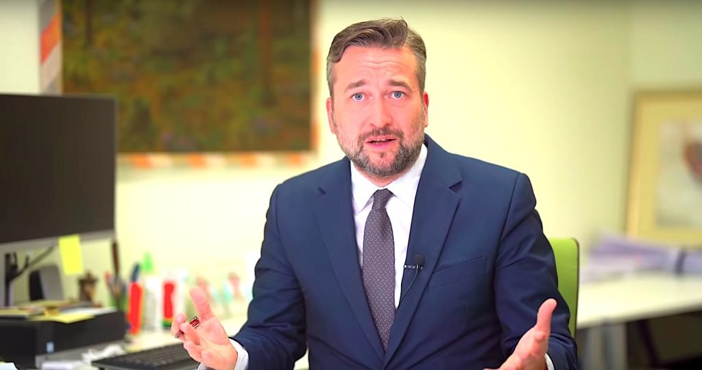 Progresívno-liberálni primitívi v Bratislave nadávali Blahovi počas prechádzky s jeho deťmi do sku*vených boľševikov a špín. Progresívno-liberálni primitívi v Bratislave nadávali Blahovi počas prechádzky s jeho deťmi do sku*vených boľševikov a špín.