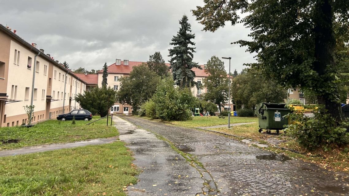 Začína sa s rekonštrukciou a opravou komunikácií na Mierovom námestí