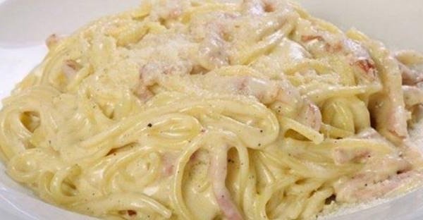 Podarenejší recept na špagety vlastne asi ani nepoznám: Tieto sú s kyslou smotanou – hotové už sú za 25 minút! Podarenejší recept na špagety vlastne asi ani nepoznám: Tieto sú s kyslou smotanou – hotové už sú za 25 minút!