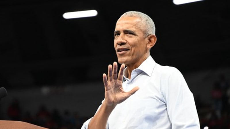 Obama v Detroitu zarapoval Eminemovu píseň. Je to „skutečně hňup“, reagoval Trump