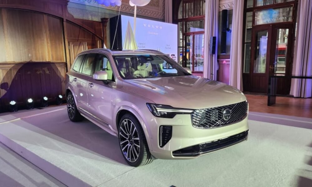 Nové Volvo XC90 dorazilo do Česka. Má sedm míst a cenovku pod dva miliony korun