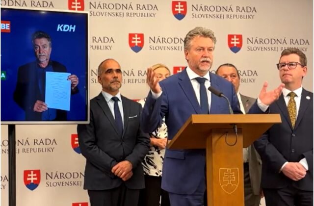 188636_titulka-kdh-640x420.jpg Zdražovanie sa podľa KDH dotýka najmä sociálne zraniteľných Slovákov, obrovské finančné straty spôsobí aj neziskovkám (video)